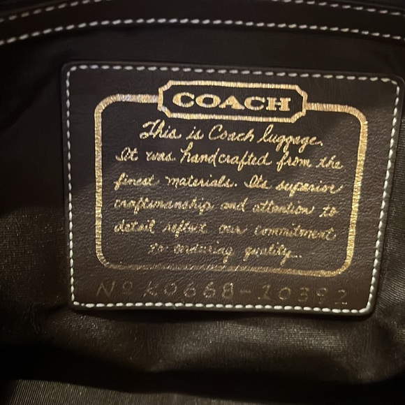 Coach Boston Stripe Weekend Duffle Bag w D rings Crossbody strap NOT included. - Picture 9 of 10